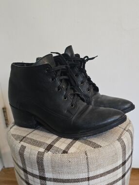 Fabianelli Women's Black Lace-Up Ankle Boots with Low Block Heel Made In Italy